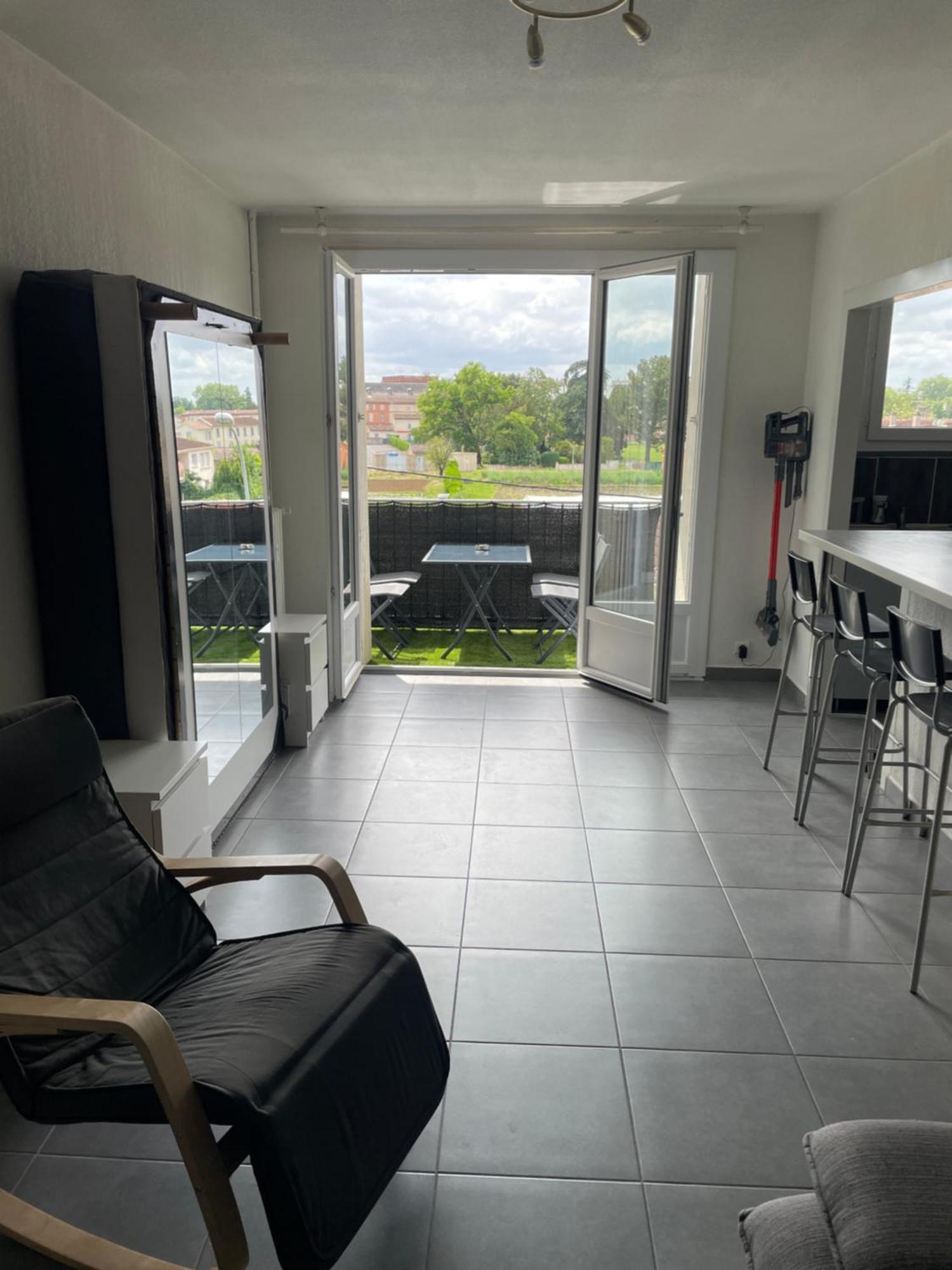 Appartement T2 Balcon Parking Climatise à Albi Extérieur photo